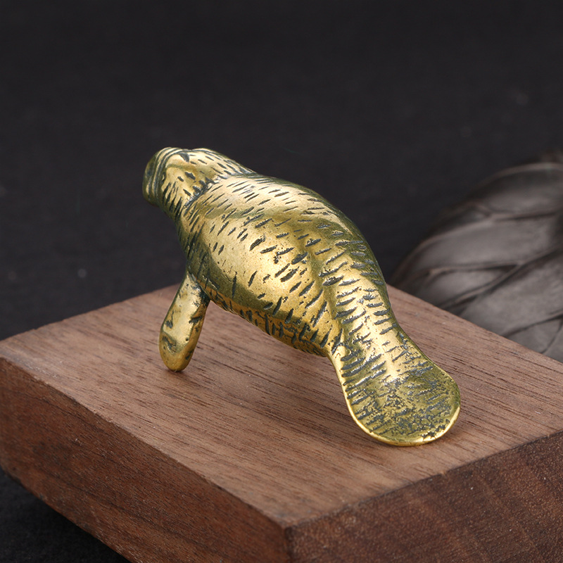 Brass Florida Manatee Decorati - Office Furniture Wholesale recension och pris