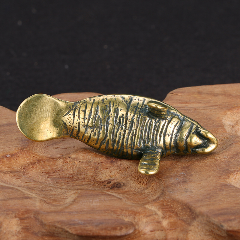Brass Florida Manatee Decorati - Office Furniture Wholesale recension och pris