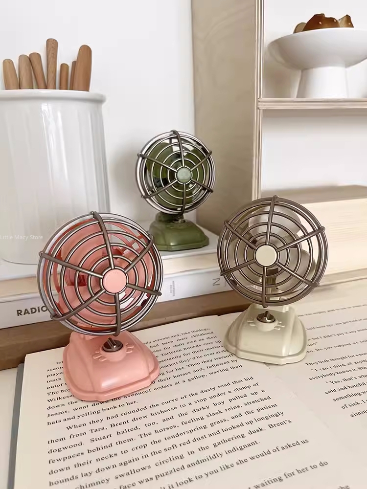 Retro Desktop Small Fan USB Ch - Office Furniture Wholesale recension och pris